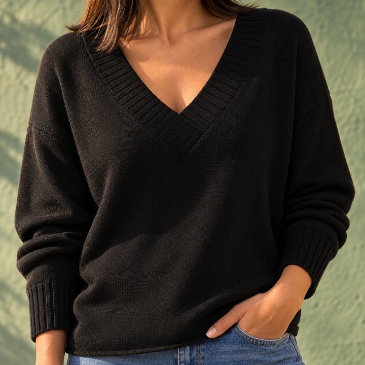 Adaline Wide Rib V-Neck Relaxed Knit Sweater - Black