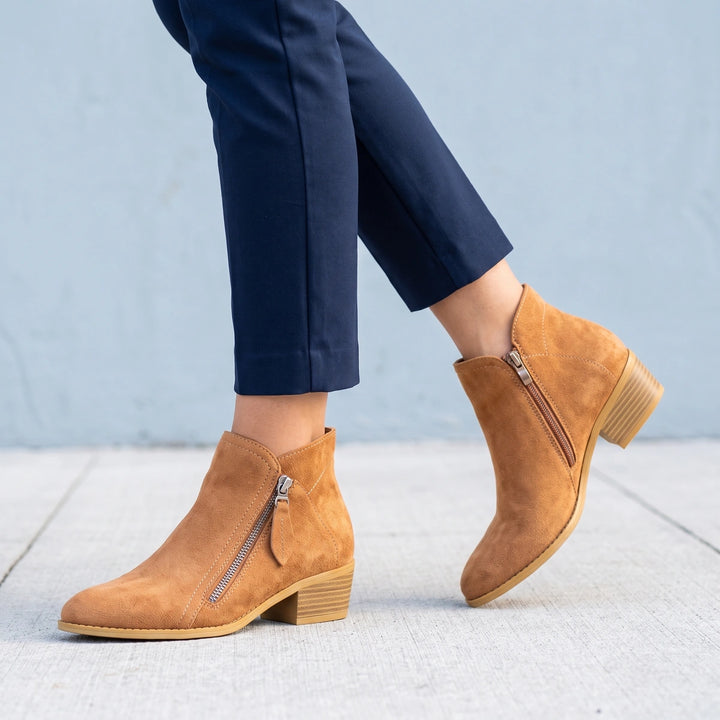 Alba Leather Wide Toe Orthopedic Ankle Boots - Cognac