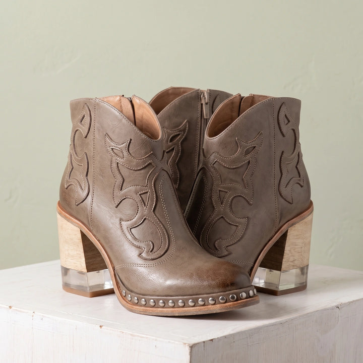 Esmeralda Western Studded Welt Block Heel Ankle Boots - Brown