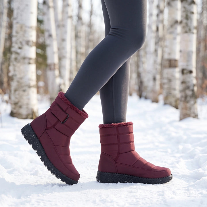 Kirsten Quilted Strap Wedge Sole Snow Boots - Red