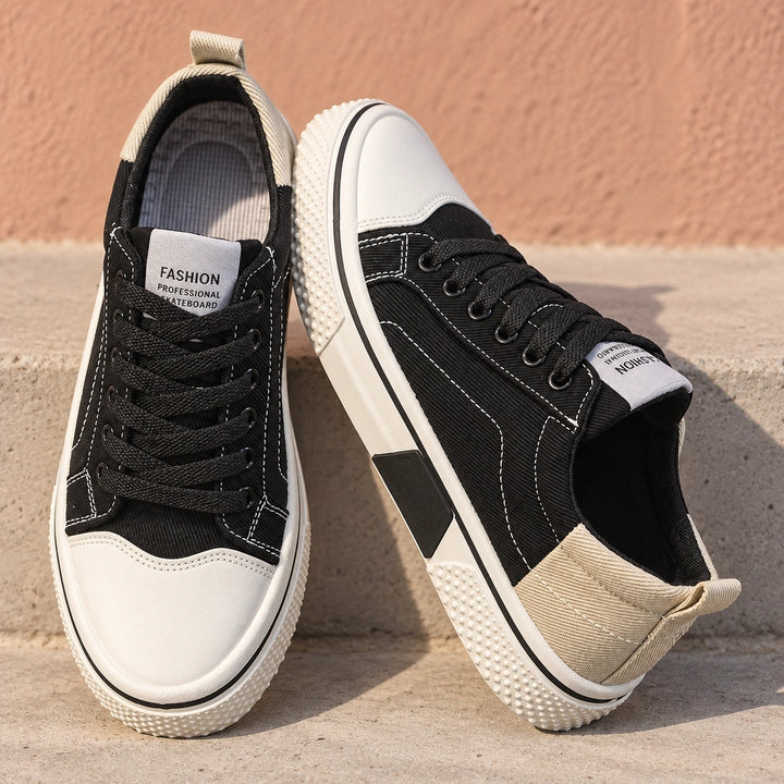 Shane Canvas Toe Cap Low Top Sneakers - Black